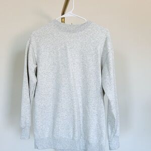 No Boundaries Light Gray Crewneck Sweater - Size XXS ( Oversized fit can fit S)
